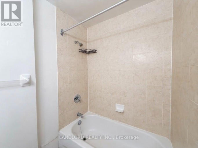 2 - 73 RONCESVALLES AVENUE, Toronto (Roncesvalles), Ontario, M6R2K6