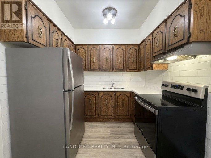 2 - 73 RONCESVALLES AVENUE, Toronto (Roncesvalles), Ontario, M6R2K6