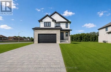 10 WOODMERE PATH Middlesex Centre (Ilderton) Ontario photo 1