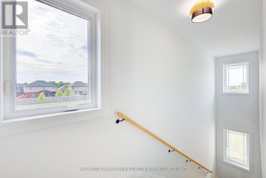 10 WOODMERE PATH Middlesex Centre (Ilderton) Ontario photo 19