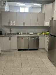 64 BAKERSFIELD STREET Toronto (York University Heights) Ontario photo 14