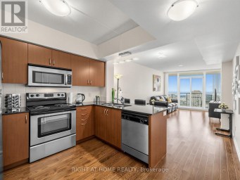 1601 - 15 LEGION ROAD Toronto (Mimico) Ontario photo 3