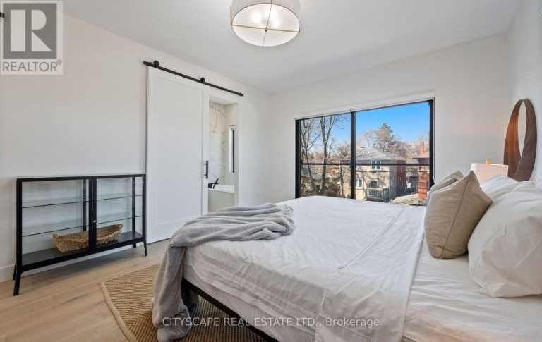 2B HOLMSTEAD AVENUE, Toronto (O'Connor-Parkview), Ontario, M4B1T1