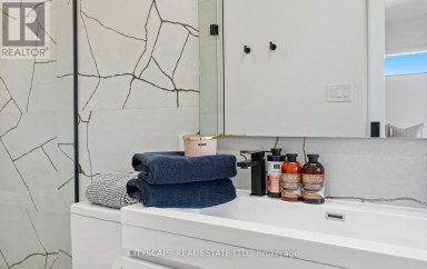 2B HOLMSTEAD AVENUE Toronto (O'Connor-Parkview) Ontario photo 32