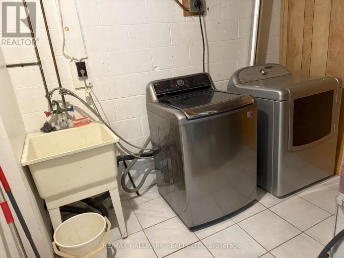 LOWER LEVEL - 83 SEXTON CRESCENT, Toronto (Hillcrest Village), Ontario, M2H2L7