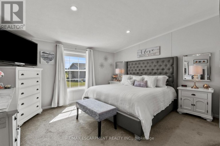 13 HICKORY HOLLOW, Haldimand (Nanticoke), Ontario, N0A1L0