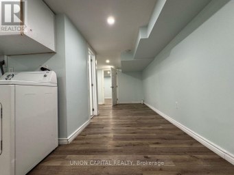 LOWER - 96 HIAWATHA ROAD Toronto (Greenwood-Coxwell) Ontario photo 3