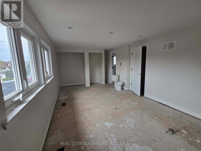 238 BRAYMORE BOULEVARD, Toronto (Rouge), Ontario, M1B2G8