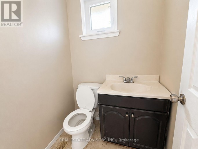 238 BRAYMORE BOULEVARD, Toronto (Rouge), Ontario, M1B2G8