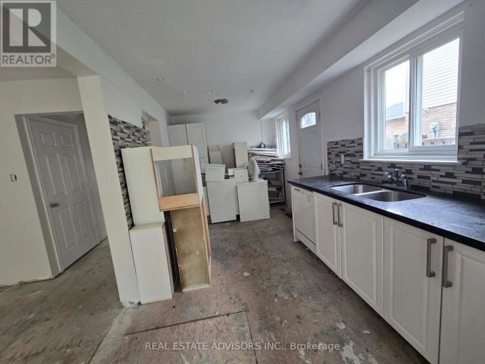 238 BRAYMORE BOULEVARD, Toronto (Rouge), Ontario, M1B2G8