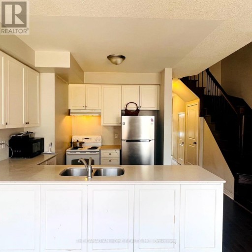 17 MERRYBROOK TRAIL, Brampton (Northwest Brampton), Ontario, L7A4W2