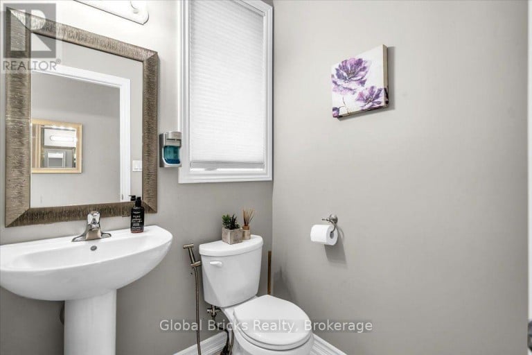 47 HOLYROD DRIVE, Clarington (Courtice), Ontario, L1E0G4