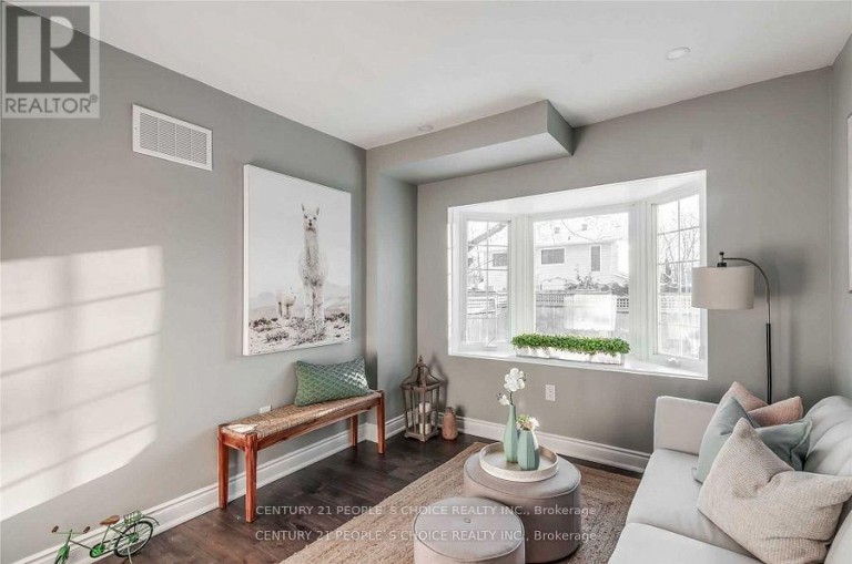 1226 OXFORD AVENUE, Oakville (CP College Park), Ontario, L6H1S5
