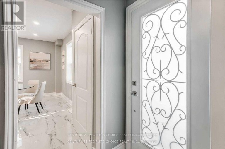 1226 OXFORD AVENUE, Oakville (CP College Park), Ontario, L6H1S5