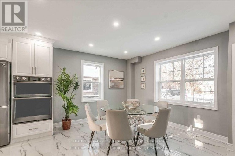 1226 OXFORD AVENUE, Oakville (CP College Park), Ontario, L6H1S5