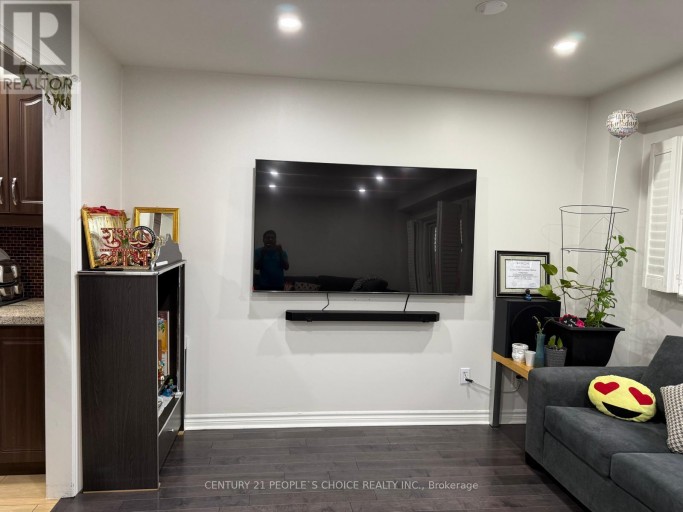 2753 WILLOWMORE WAY, Mississauga (Meadowvale), Ontario, L5N3N8