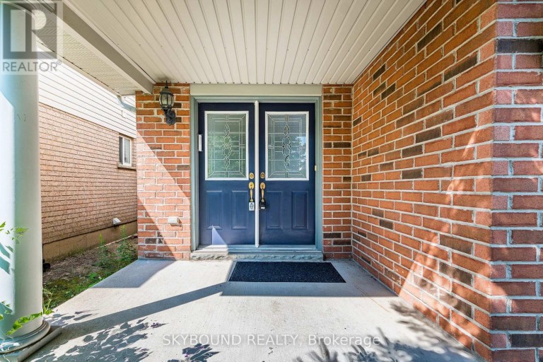 735 KARLSFELD ROAD, Waterloo, Ontario, N2T2W4