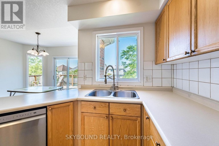 735 KARLSFELD ROAD, Waterloo, Ontario, N2T2W4