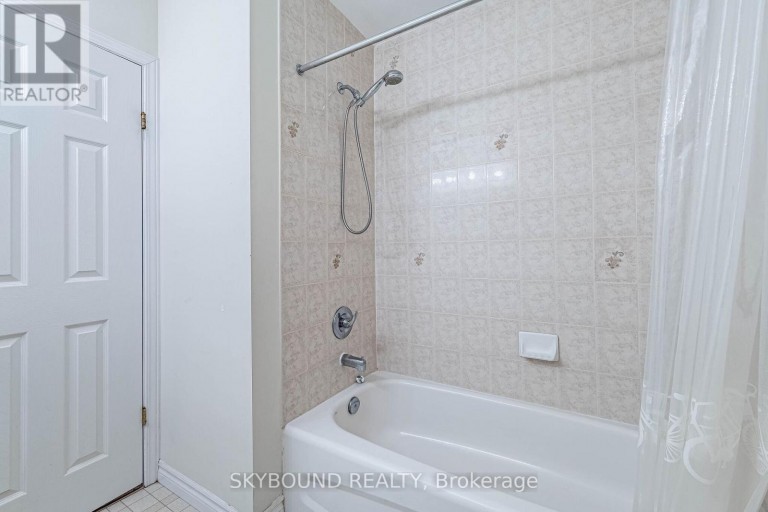 735 KARLSFELD ROAD, Waterloo, Ontario, N2T2W4