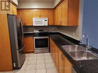 304 - 18 WILLIAM CARSON CRESCENT Toronto (St. Andrew-Windfields) Ontario photo 5
