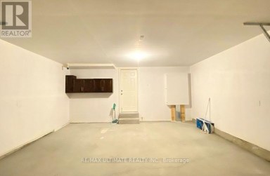71 GEORGE KIRBY STREET Vaughan (Patterson) Ontario photo 34