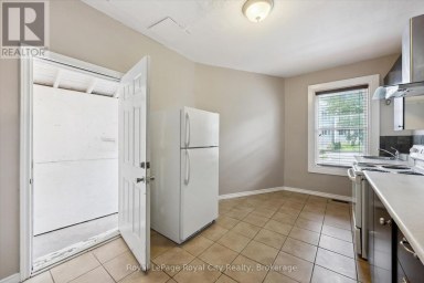 90 NEEVE STREET Guelph (St. Patrick's Ward) Ontario photo 20