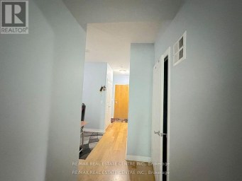 301 - 3939 DUKE OF YORK BOULEVARD Mississauga (City Centre) Ontario photo 4