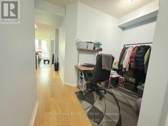 301 - 3939 DUKE OF YORK BOULEVARD Mississauga (City Centre) Ontario photo 9