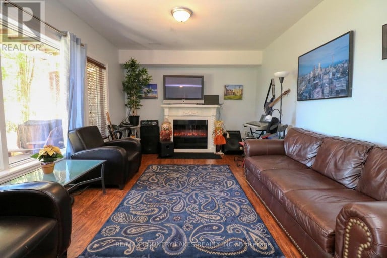 87 PARADISE ROAD, Kawartha Lakes (Carden), Ontario, K0M1B0