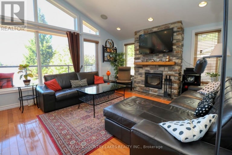 87 PARADISE ROAD, Kawartha Lakes (Carden), Ontario, K0M1B0