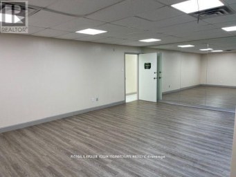 100D - 107 HOLLAND STREET E Bradford West Gwillimbury (Bradford) Ontario photo 8