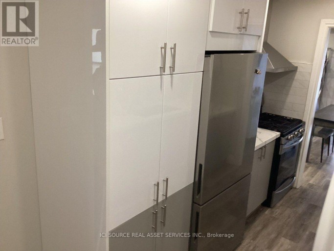 UPPER - 72 ADAMS STREET, Bradford West Gwillimbury (Bradford), Ontario, L3Z3E2