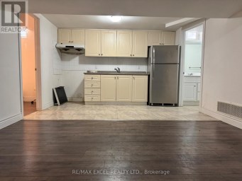 30 MARION CRESCENT Markham (Raymerville) Ontario photo 2
