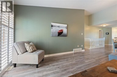 19 SOMERSET Drive Unit# 16 Port Dover Ontario photo 16