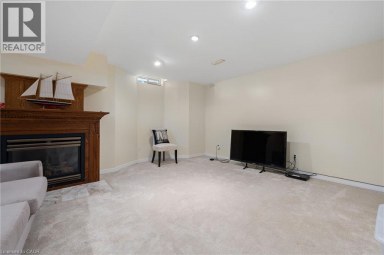 19 SOMERSET Drive Unit# 16 Port Dover Ontario photo 22