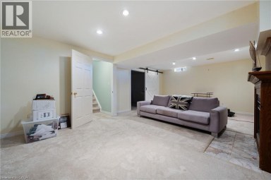 19 SOMERSET Drive Unit# 16 Port Dover Ontario photo 27