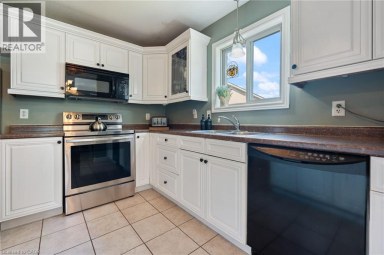 19 SOMERSET Drive Unit# 16 Port Dover Ontario photo 9