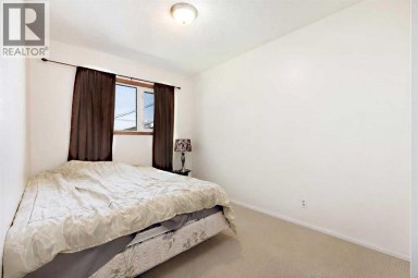 933 Marcombe Drive NE Calgary Alberta photo 10