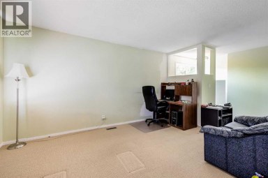 933 Marcombe Drive NE Calgary Alberta photo 9