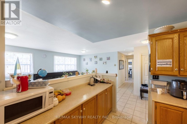233 HIGHWAY 60, Huntsville (Chaffey), Ontario, P1H1C2