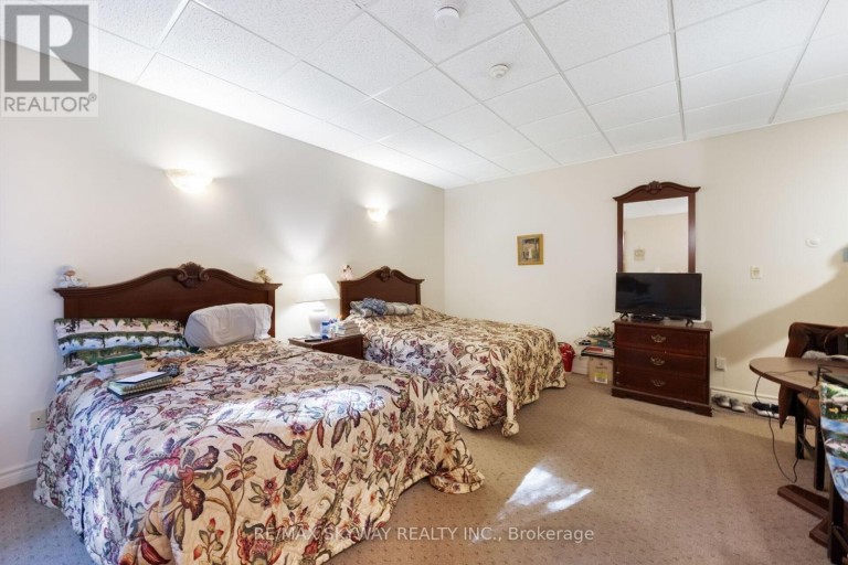 233 HIGHWAY 60, Huntsville (Chaffey), Ontario, P1H1C2
