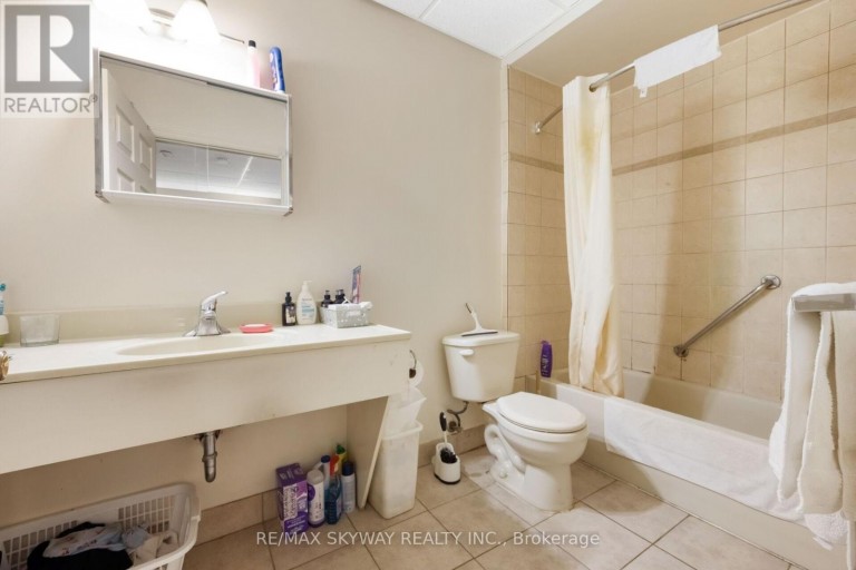 233 HIGHWAY 60, Huntsville (Chaffey), Ontario, P1H1C2