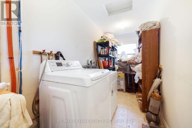 233 HIGHWAY 60, Huntsville (Chaffey), Ontario, P1H1C2