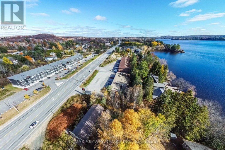 233 HIGHWAY 60, Huntsville (Chaffey), Ontario, P1H1C2