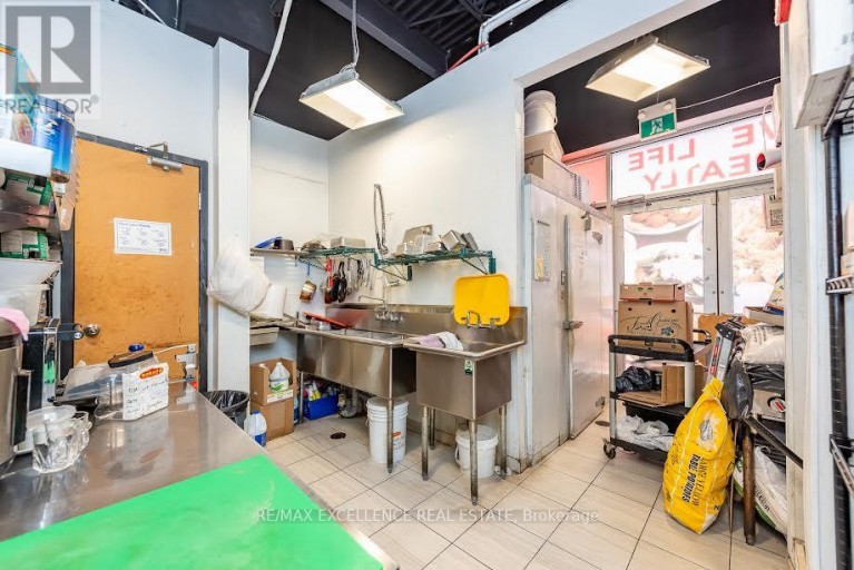 E2 - 50 RIVERMONT ROAD, Brampton (Bram West), Ontario, L6Y0E3