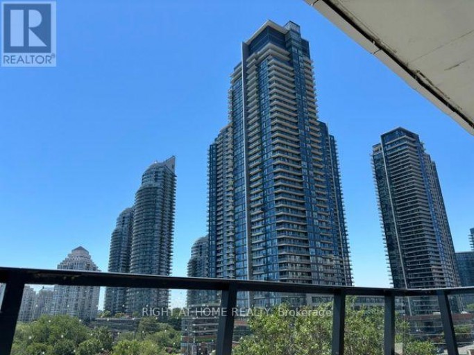 523 - 30 SHORE BREEZE DRIVE, Toronto (Mimico), Ontario, M8V0J1
