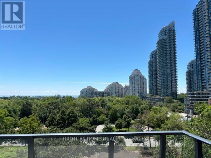 523 - 30 SHORE BREEZE DRIVE, Toronto (Mimico), Ontario, M8V0J1