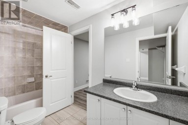 527 HALO STREET Oshawa (Windfields) Ontario photo 11