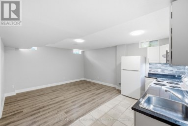 527 HALO STREET Oshawa (Windfields) Ontario photo 5