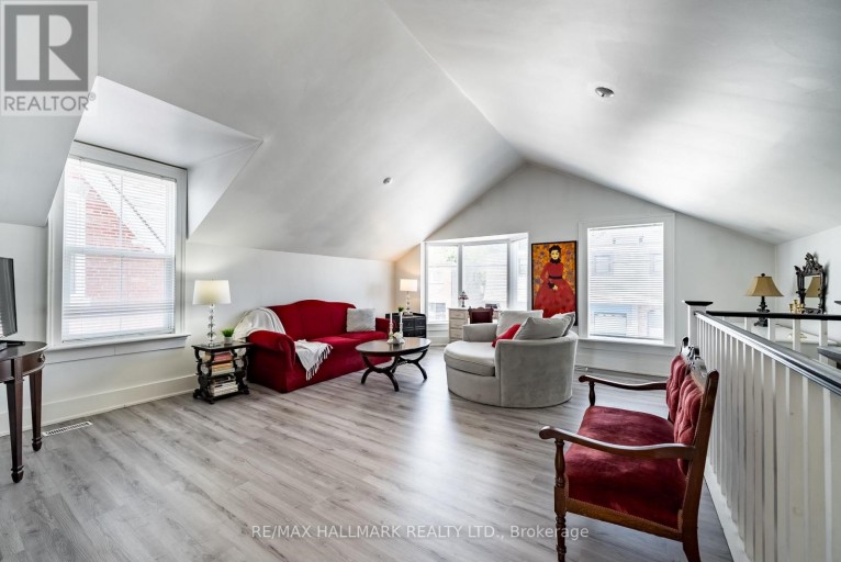 6395 MAIN STREET, Whitchurch-Stouffville (Stouffville), Ontario, L4A1G4